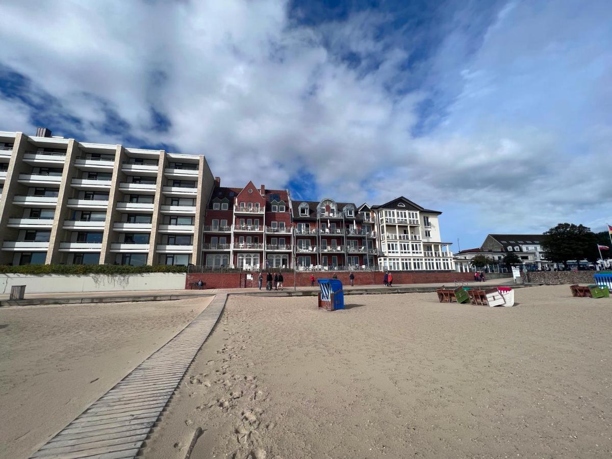 Nordland Appartements - Wohnung Nordstrand Wyk auf Foehr Exterior photo